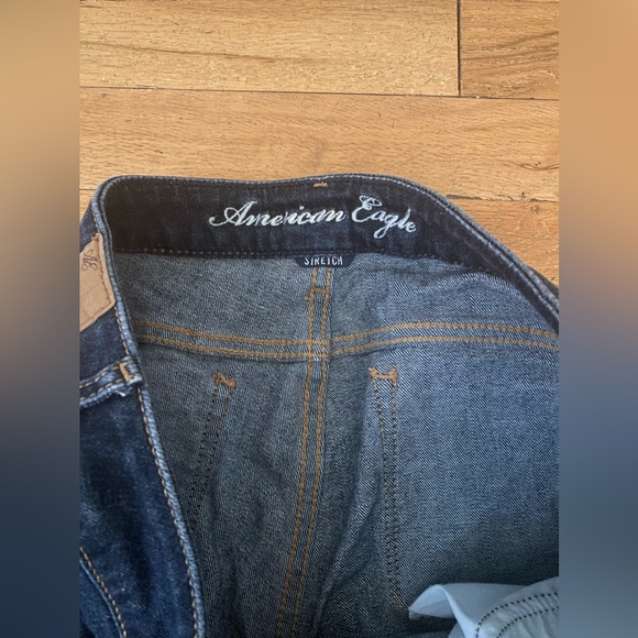 American eagle stretch skinny Jean size 14. Like new!! - Picture 3 of 6